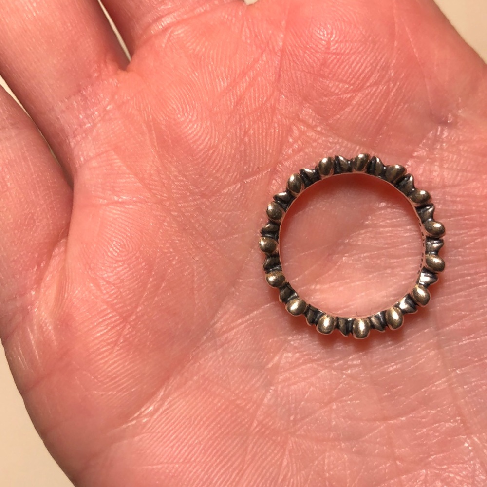 Pandora Flower Ring - Picture 4 of 5
